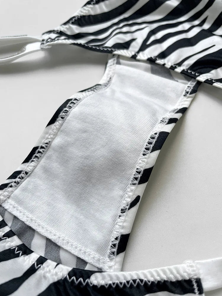 Sexy Panties Women Thongs Rhinestones Diamonds G-string Sports Thong Low Waist Shorts Briefs T-back Fitness S-XL