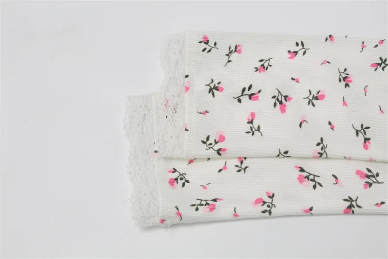 Floral print set, low cut round neck, tight fitting long sleeved top, shorts, European and American home clothes