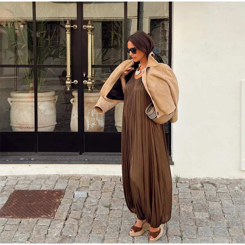 Fashion Solid Pleated Jumpsuit Women Chic Sleeveless U Neck Backless Loose Vacation Pants Set 2025 Summer Holiday Street Outfit