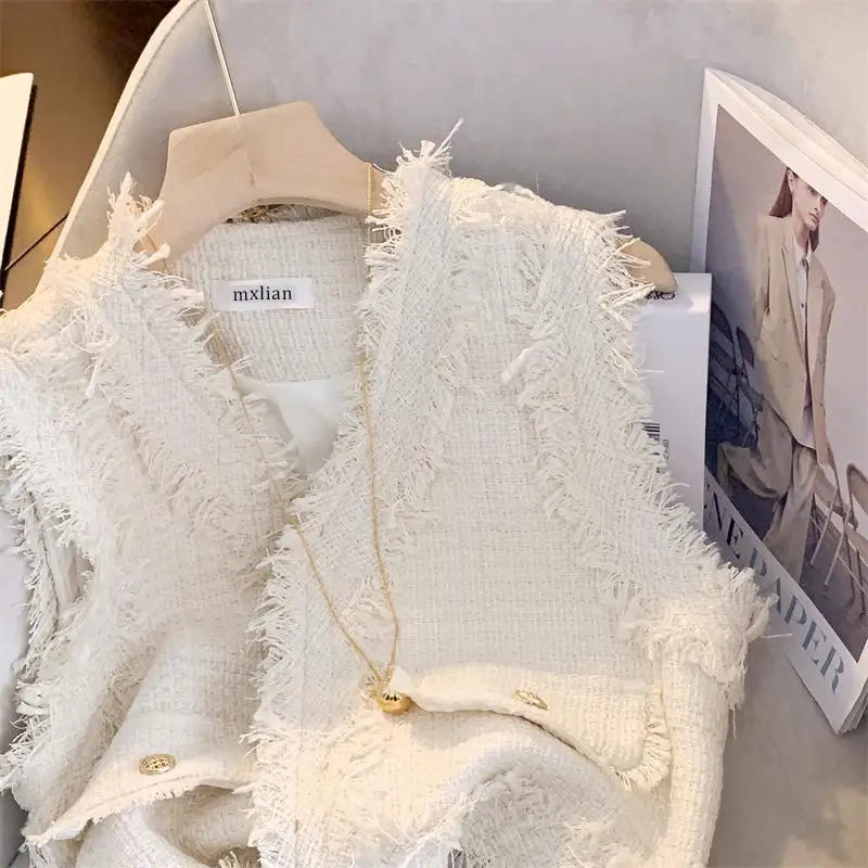 Chalecos Mujer French Fragrant Style Sleeveless Short Coat Black Tassel Vest Women Vintage Crop Top Colete Waistcoat  2024