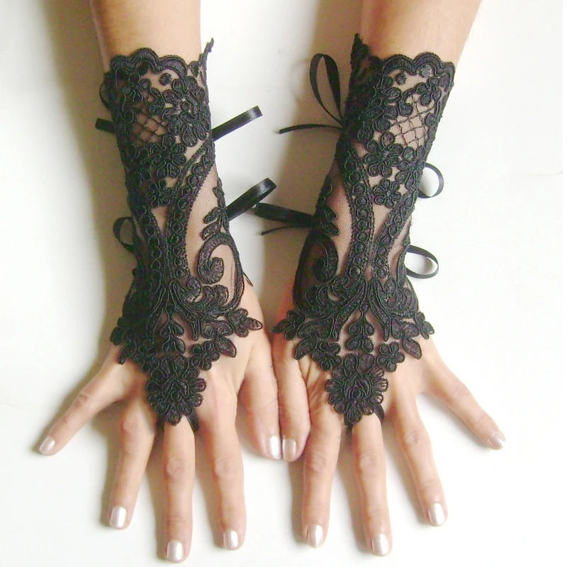 New Women Wedding Fingerless Gloves Lace White Black High Quality Wedding Gloves Mittens Accessory Girl Party Sexy Gloves Guante black One Size