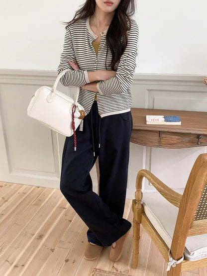 New relaxed and curved cut sports and casual wide leg pants for early autumn Badiee Stylez