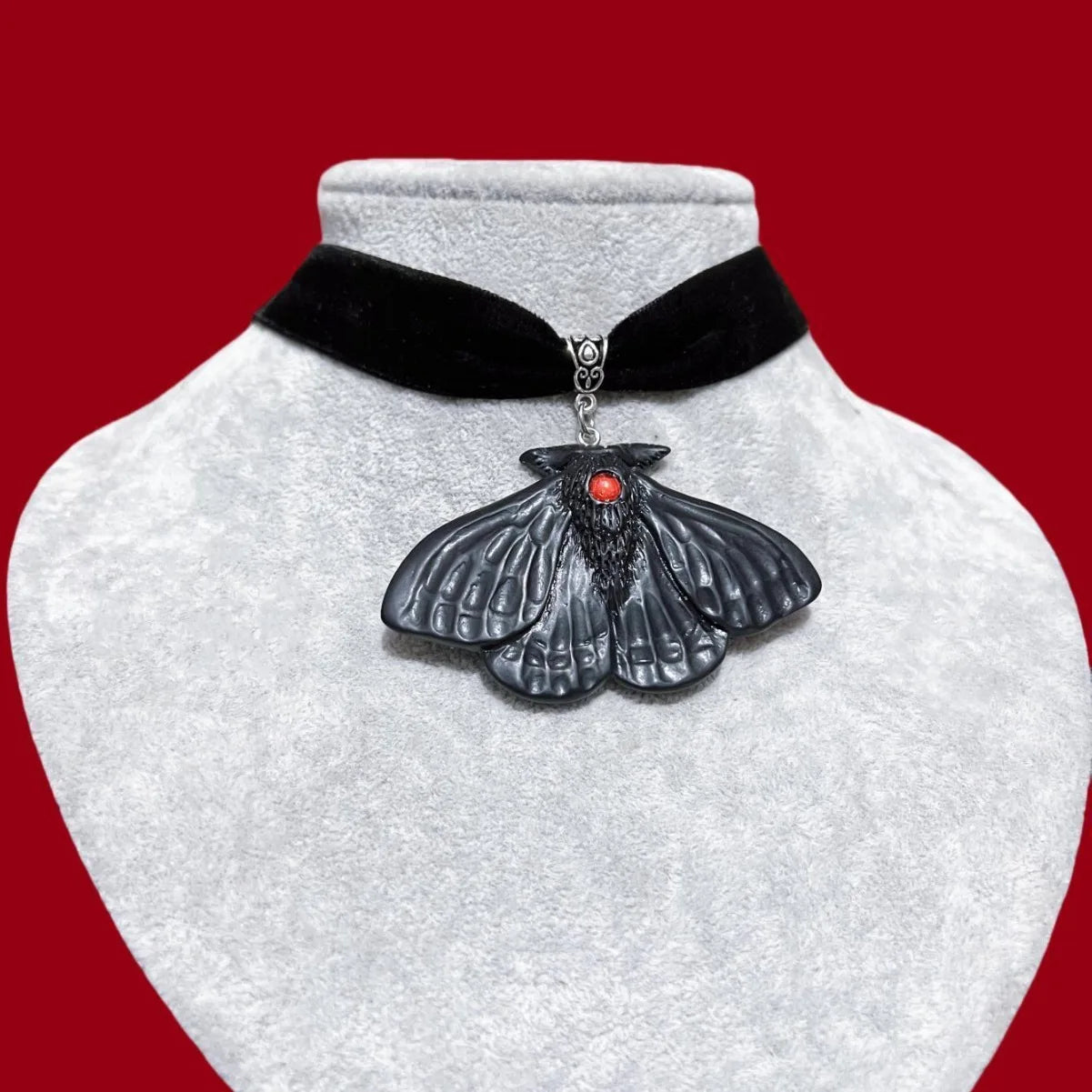 Large Black Moth Choker, Gothic jewelry, Y2k, Pagan, Witch accessory, Pagan, Alternative, Retro, Velvet, Moth Necklace For Women AQ-38 CHINA