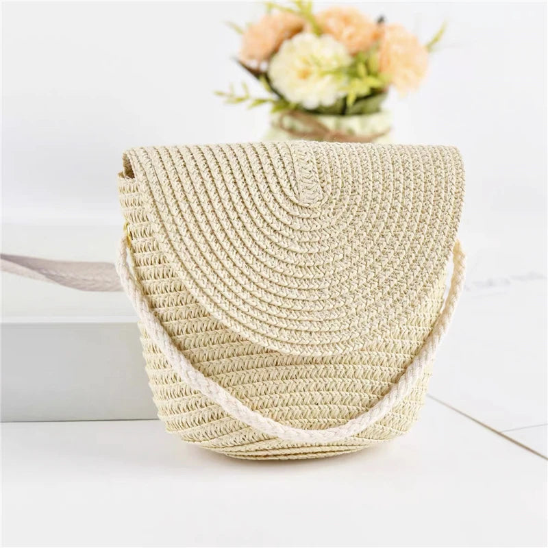 Flip children's Bag Cute Grass Woven Handbag Little Girl Crossbody Fashion Cute Zero Wallet Summer Beach Shoulder Bags