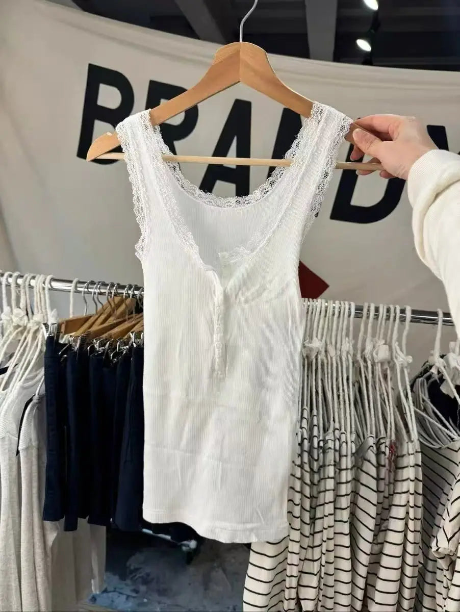 Lace Trim Solid Ribbed Tank Top for Woman Spring Buttons U Collar Sleeveless Slim Camis Simple Cotton Basic Vest Sweet Y2k Tops WHITE One Size