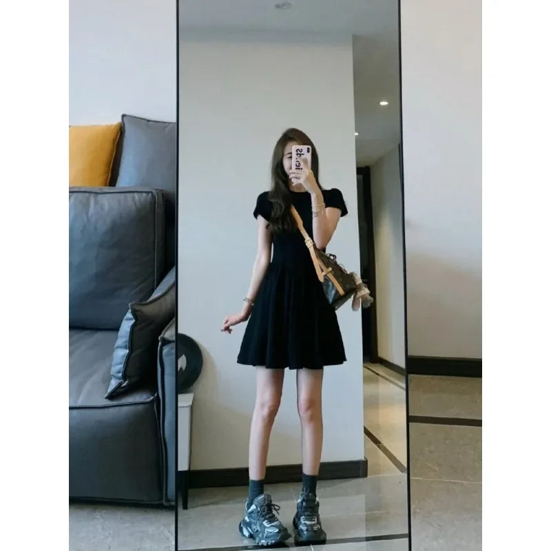 Audrey Hepburn Inspired Chic Short Sleeve Dress 2025 Summer Petite Slimming Fit Sweet-Sexy Vibe Casual Elegant Women's Fashion Badiee Stylez