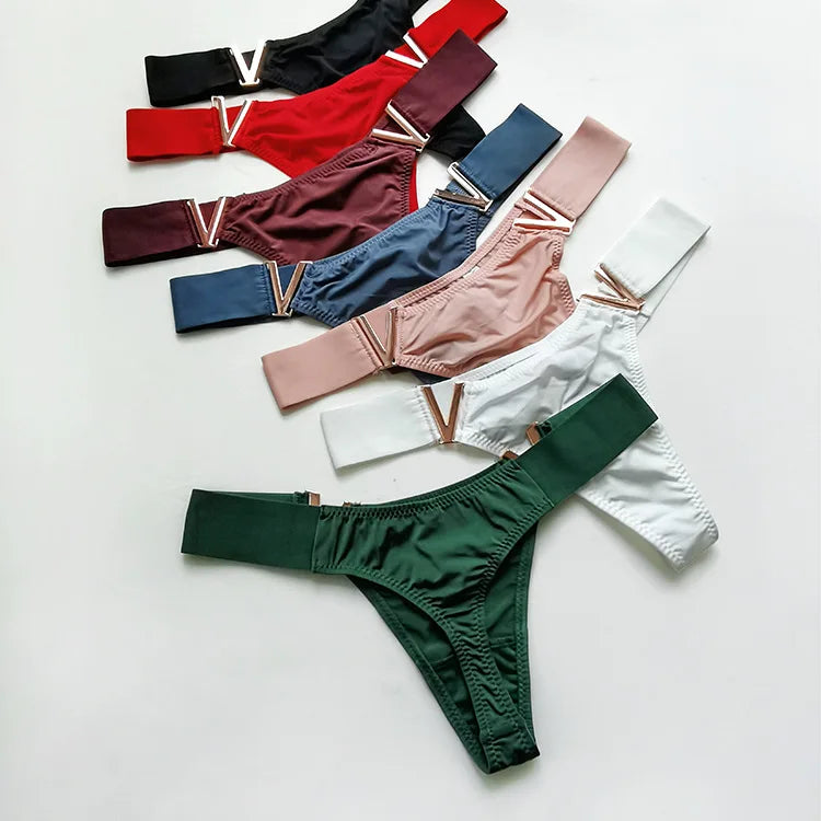 Europe and the United States sexy V-shaped metal thong sports hip lift low waist high fork T pants women thong lingerie cute