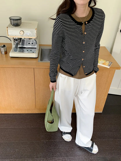 New relaxed and curved cut sports and casual wide leg pants for early autumn Badiee Stylez