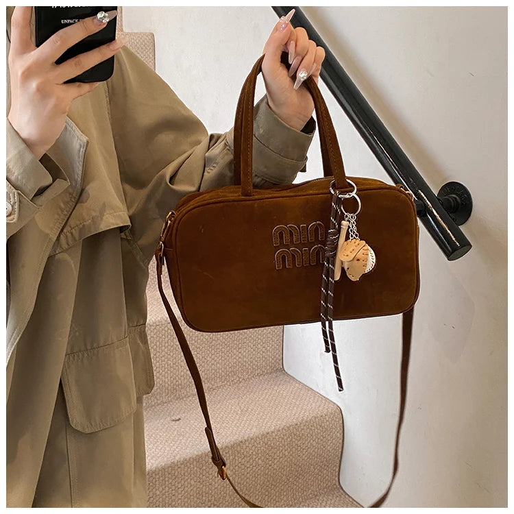 2025 new high-end luxury designer Boston handbag female niche retro fashion all-match pillow bag shoulder messenger bag trend
