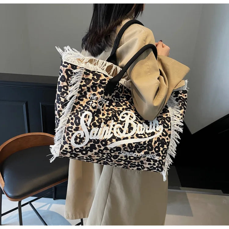 European and American Letters Tassel Canvas Bag Arge Capacity Handbags Travel Women Beach Tote Bag Fashion Casual Shopping Bags