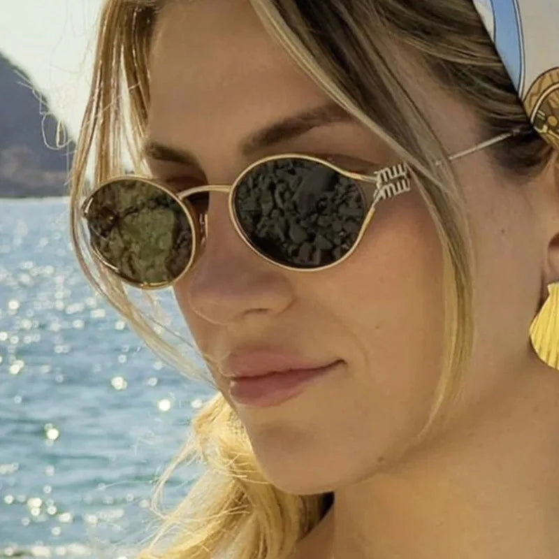 Retro Oval Metal Small Frame Sunglasses Men And Women Hollow Design Brand Sunglasses High-End Luxury Versatile Sunglasses UV400