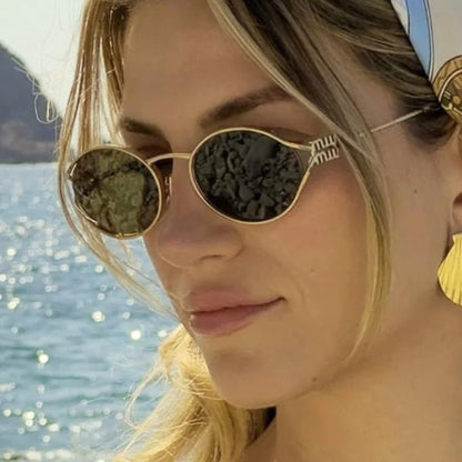 Retro Oval Metal Small Frame Sunglasses Men And Women Hollow Design Brand Sunglasses High-End Luxury Versatile Sunglasses UV400