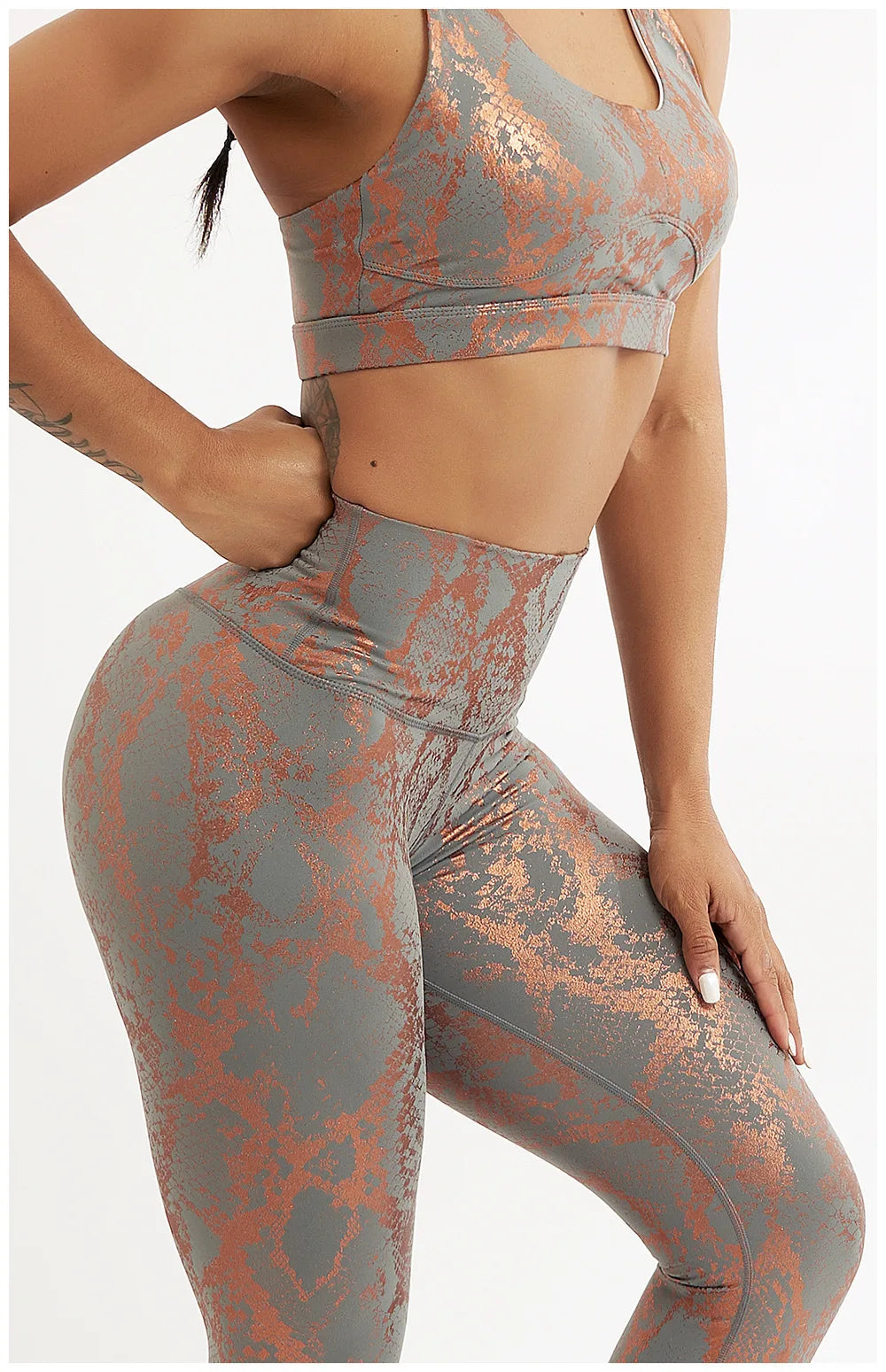 Snake Printed Yoga Pants Gilded Stretch Buttocks Sexy Casual Skinny Pants For Women High Waist Elastic Fitness Sporty Leggings