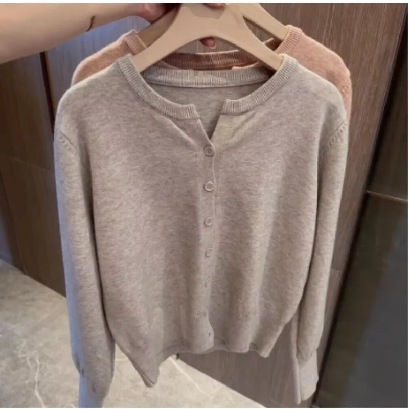 New Fashion Women's Thin Fleece Knit Loose Short Cashmere Sweater Round Neck, Warm Korean Sle Casual Female Sweater Top Cloting Badiee Stylez