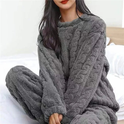 Soft Coral Velvet Jacquard Warm Pajama Set for Women Cozy Loungewear Outerwear for Winter Christmas Back to School Gift ﻿ Grey 50-77.5kg
