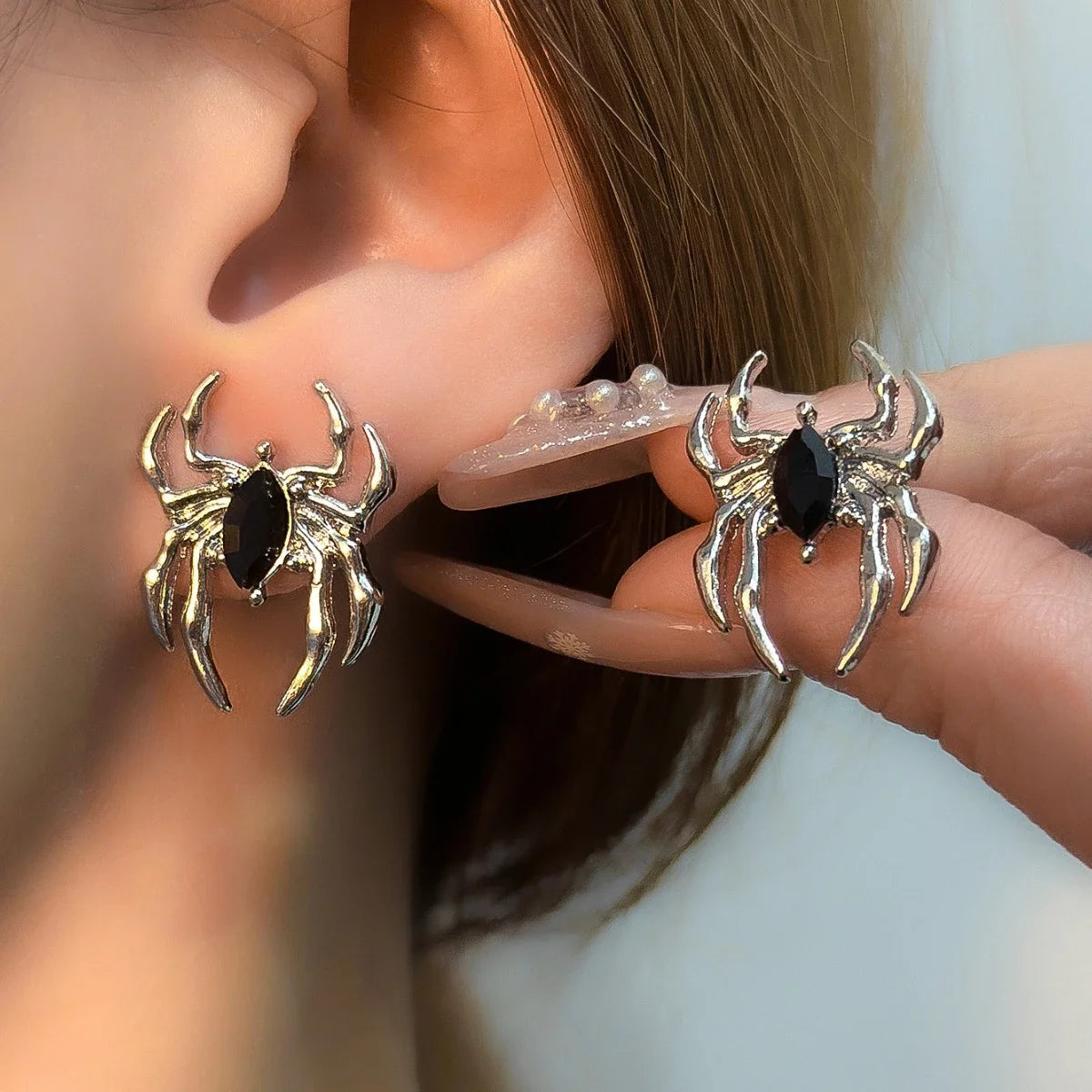 Punk Stainless Steel Spiders Stud Earrings Black Earrings for Men and Women Vintage Hip Hop Rock Piercing Ear Jewelry