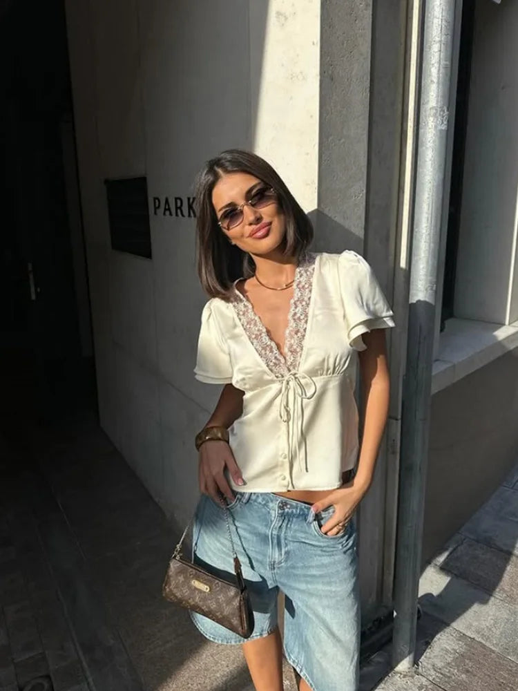 Lace Patchwork Short Sleeve Tops for Women V Neck Sheath Solid Tees Fashion Female Sexy Club T-shirts Elegant Casual