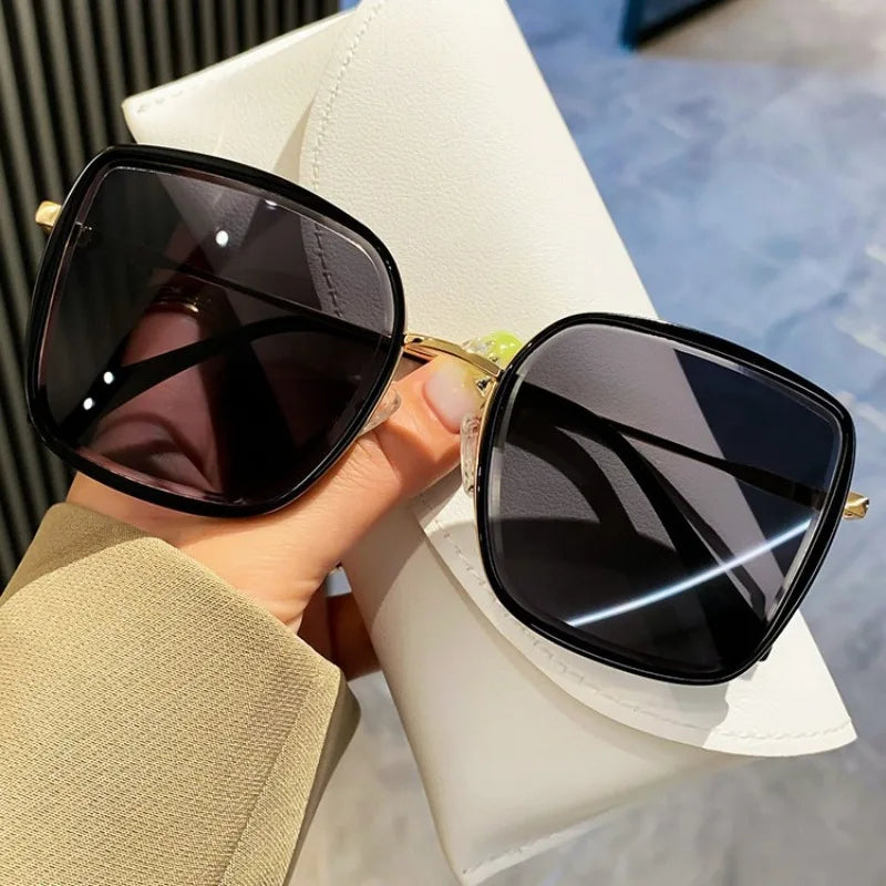 Fashion Square Sunglasses Women New Retro Decoration Glasses Men Leopard Blue Sun Glasses Gradient Shades UV400 Eyewear