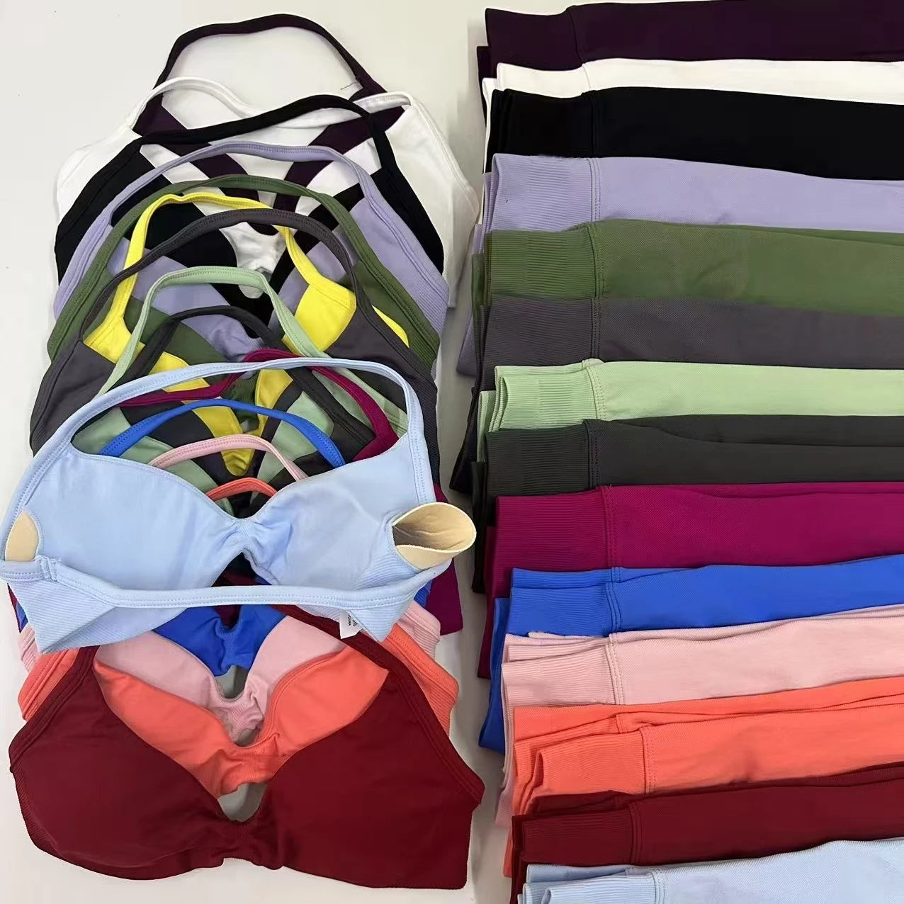 No Logo Seamless Yoga Set Women Workout Scrunch Leggings Set Strappy Halter Sports Bra Fitness Gym Clothing Workout Set 2 Pieces Badiee Stylez