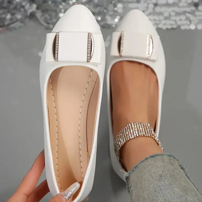 2024 Women Trend Flat New Casual Lightweight Office Dress Shoes Women Baotou Slip on Comfortable Elegant Loafers Shoes for Women WHITE