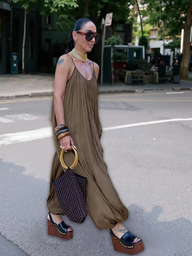 Fashion Solid Pleated Jumpsuit Women Chic Sleeveless U Neck Backless Loose Vacation Pants Set 2025 Summer Holiday Street Outfit