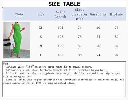 A casual and elegant lady's small round-neck fashionable sleeveless popcorn long dress for a date