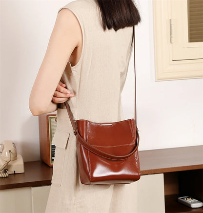 Toptrends Korean Style Bucket Genuine Leather Shoulder Bags For Women 2025 Luxury Designer Crossbody Purses Tote Ladies Handbags