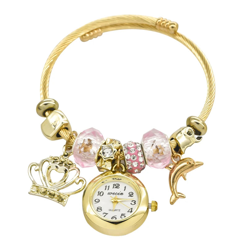 Women's Bracelet Watch Love With Stylish Decor Refined Round Quartz Watch Casual Elegance