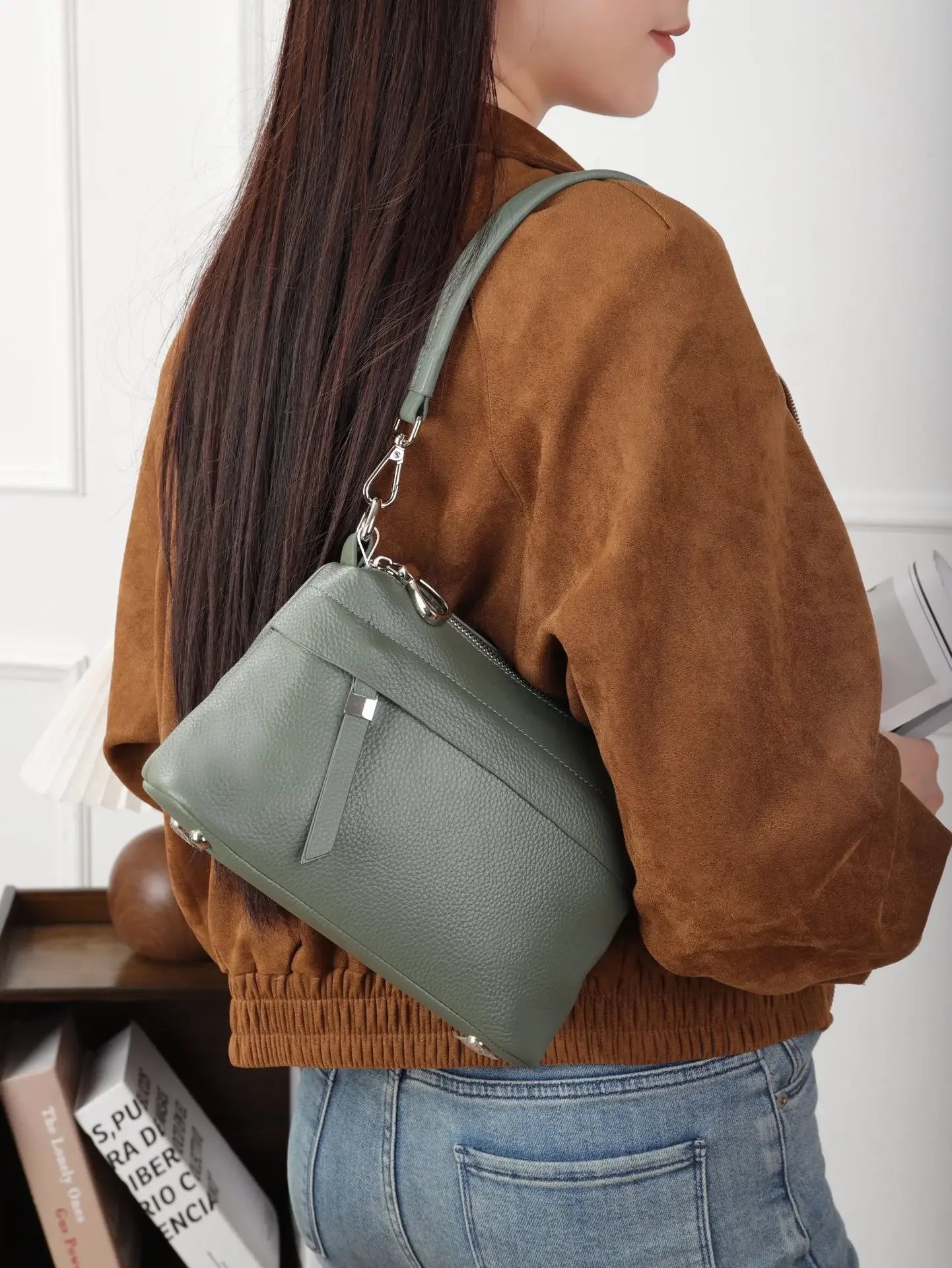 Head Layer Cowhide Leather Women's Shoulder Crossbody Bag Large Capacity Multi Compartment Handbag Casual Practical Armpit Bag Green 24X10X17CM