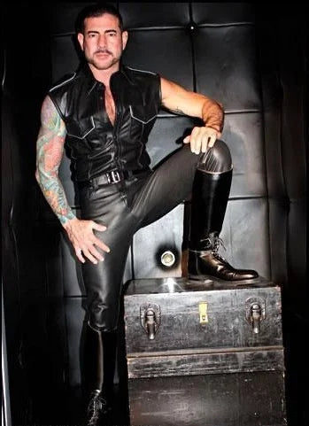 New Men Stretchy Leather Pants Slim Clothing PU Leather Skinny Pants Wet Look Tights Pants