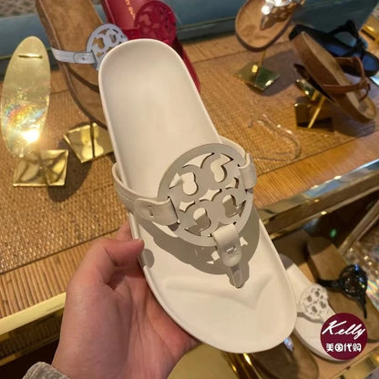 2025 Summer New Women's Casual Flat Slippers Non Slip Beach Thick Bottom Clamping Flip Flops white