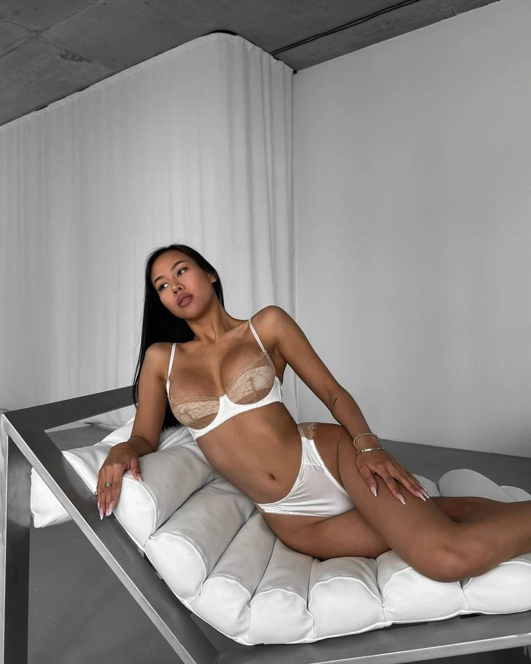 French Satin Lace Bra And Thong Set Sexy Ultrathint Lace Patchwork Lingerie Two Picec Sets Fancy Erotic Intimate Underwear Suit