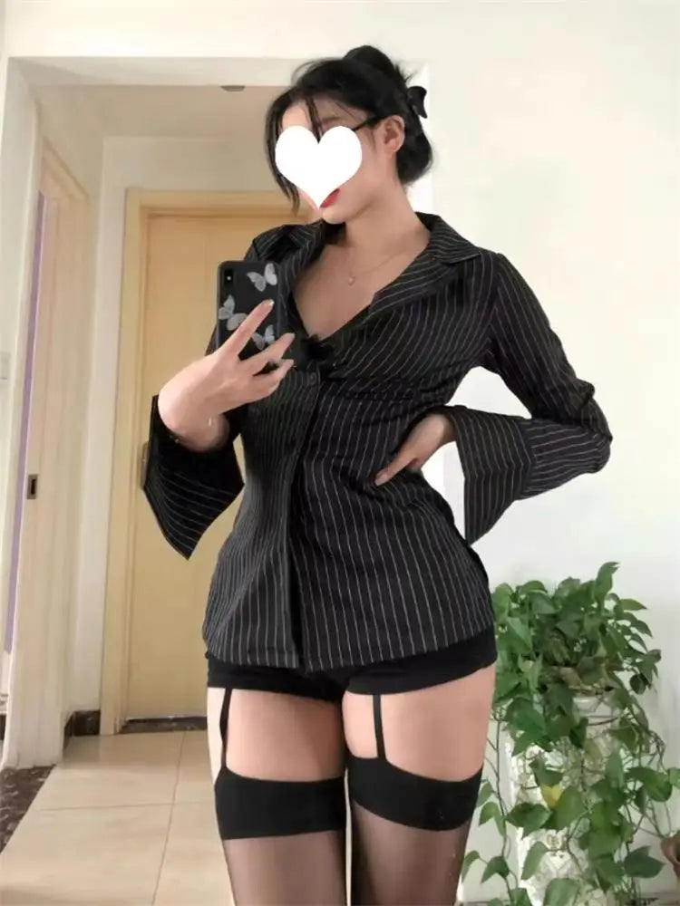 Vintage Blouses Black Stripe Slim fit Shirts Long Sleeve Top Women Korean Fashion Office Lady Aesthetic Elegant Shirt Women
