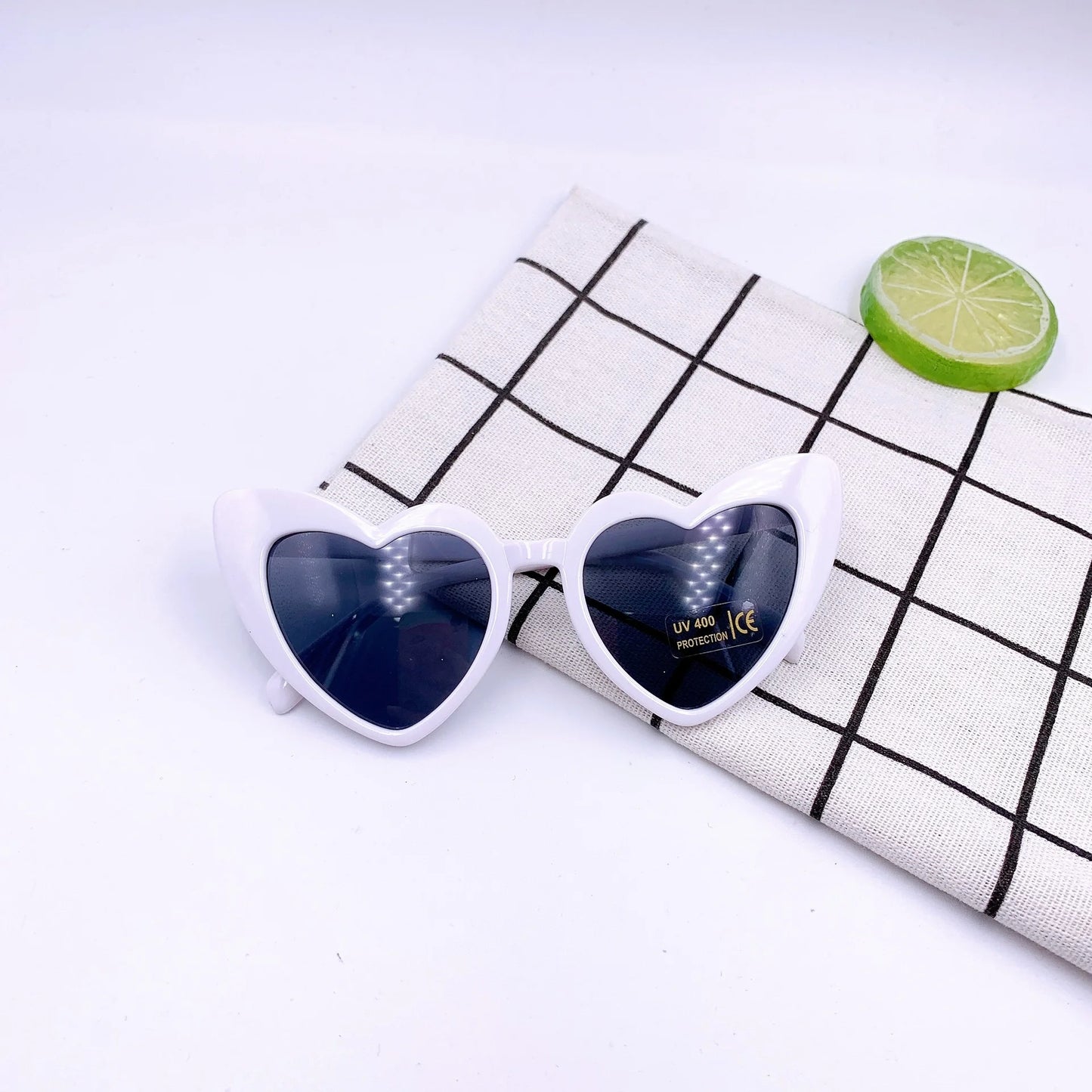 New Peach Heart Children's Frame Fashion Sunglasses Personality Boys and Girls Children's Glasses Sunglasses Outdoor Sunvisor White