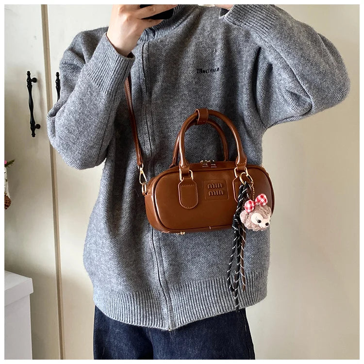 Luxury high-end designer portable bowling bag female 2025 new autumn and winter fashion all-match messenger bag small square bag