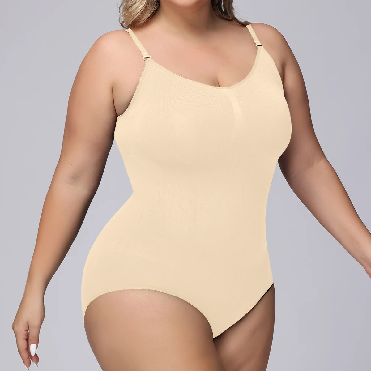 Women's seamless plus-size underwear hip lift, belly tuck, waist strap sexy one-piece shapewear Beige