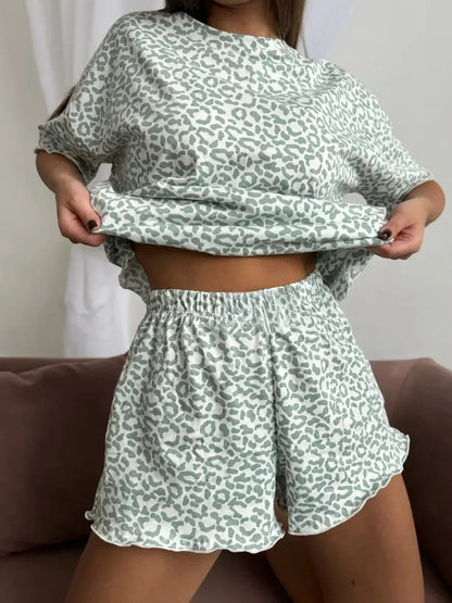 Fashion Leopard Print Sleepwear Women's Summer Pajamas Sexy Round Neck Short Sleeve Tops and Shorts Suit Pyjamas Homewear Green