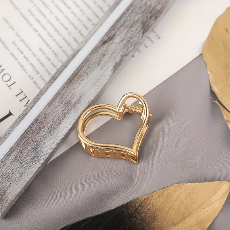 Fashion Simple Non Slip Mini Hollow Heart Metal Hair Claw Clips Gold Geometric Bangs Barrettes Hair Jaws For Women Girls Daily Love