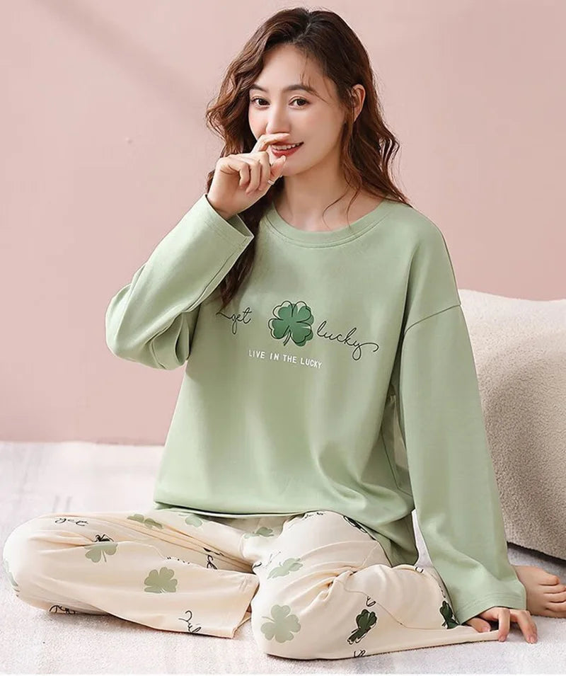 Women's Pajamas Two-Piece Casual Cute Comfortable Sleepwear Homewear Set Tops and Trousers Nightwear Lounge Wear Autumn Winter