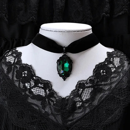 Gothic Venom Crystal Cameo Necklace For Women Fashion Witch Jewelry Accessorie Gift Goth Alternative Green Crystal Velvet Choker