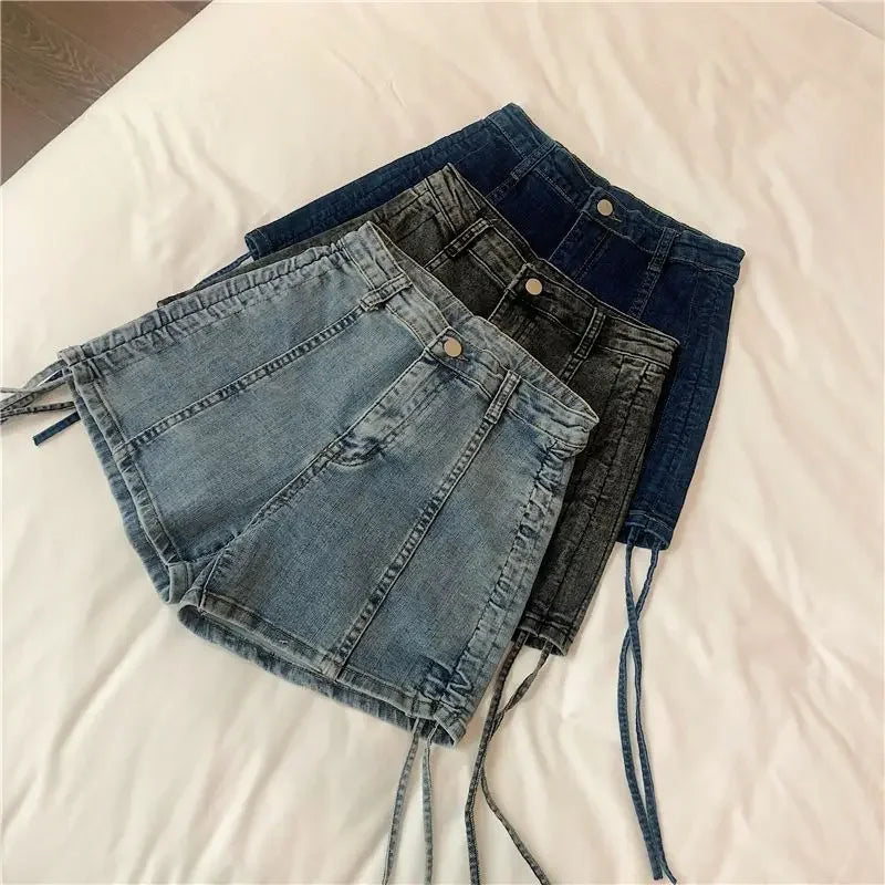 Korean Style Sexy Tight Women's Denim Shorts Designer New In Streetwear Design Y2k Harajuku Low Price Female Short Jeans Pants