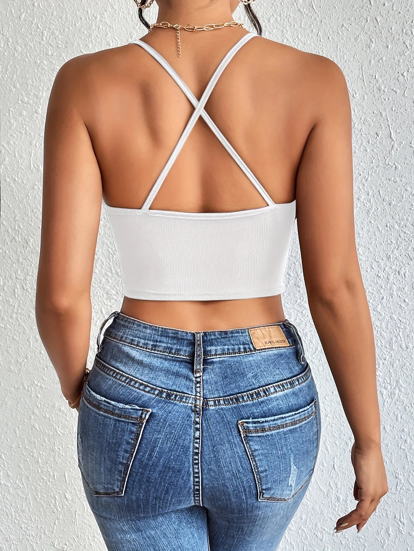 Chic Halter Neck Crop Top-Backless & Criss Cross Detail-Perfect for Summer Outings