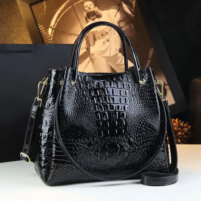 Genuine Leather Women Handbags New Tote Bag Fashion Crocodile Print Bucket Bag Retro Shoulder Messenger Bags Trend 2025 black