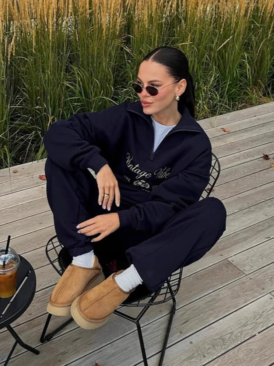 Vintage Letter Embroidery Sweatshirt Women Zipper Lapel Collar Long Sleeve Sweatshirts Autumn Streetwear Fashion Sport Pullovers