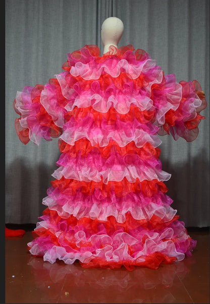 Puffy Ruffle Robe Dress white/black Colors 2 Toned Fashion Women Coat Jacket Ruffled Fluffy Female Jackets Layered Customized Badiee Stylez