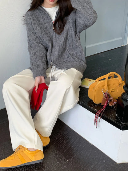 New relaxed and curved cut sports and casual wide leg pants for early autumn Badiee Stylez