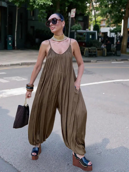 Fashion Solid Pleated Jumpsuit Women Chic Sleeveless U Neck Backless Loose Vacation Pants Set 2025 Summer Holiday Street Outfit