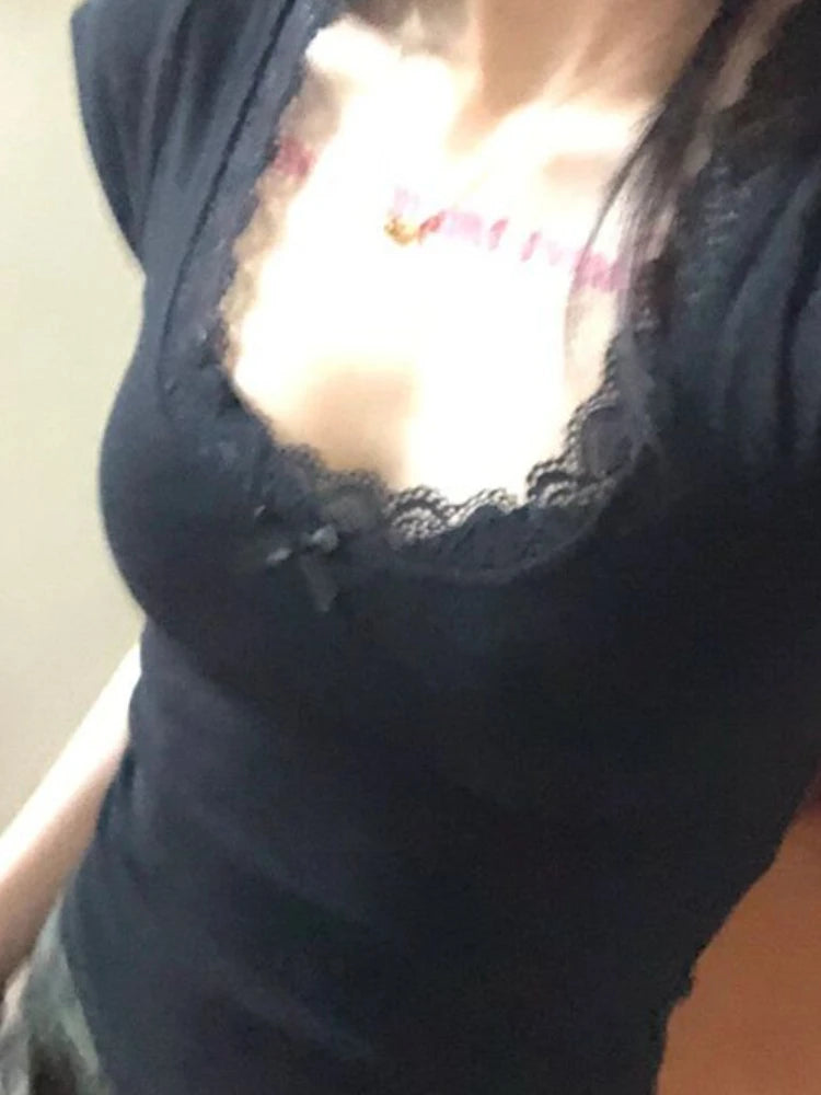 2025 Y2k Aesthetic Lace Patchwork Crop Top Streetwear Harajuku Women Vintage U Neck T-shirt Streetwear Bow Bottoming Grunge Tees