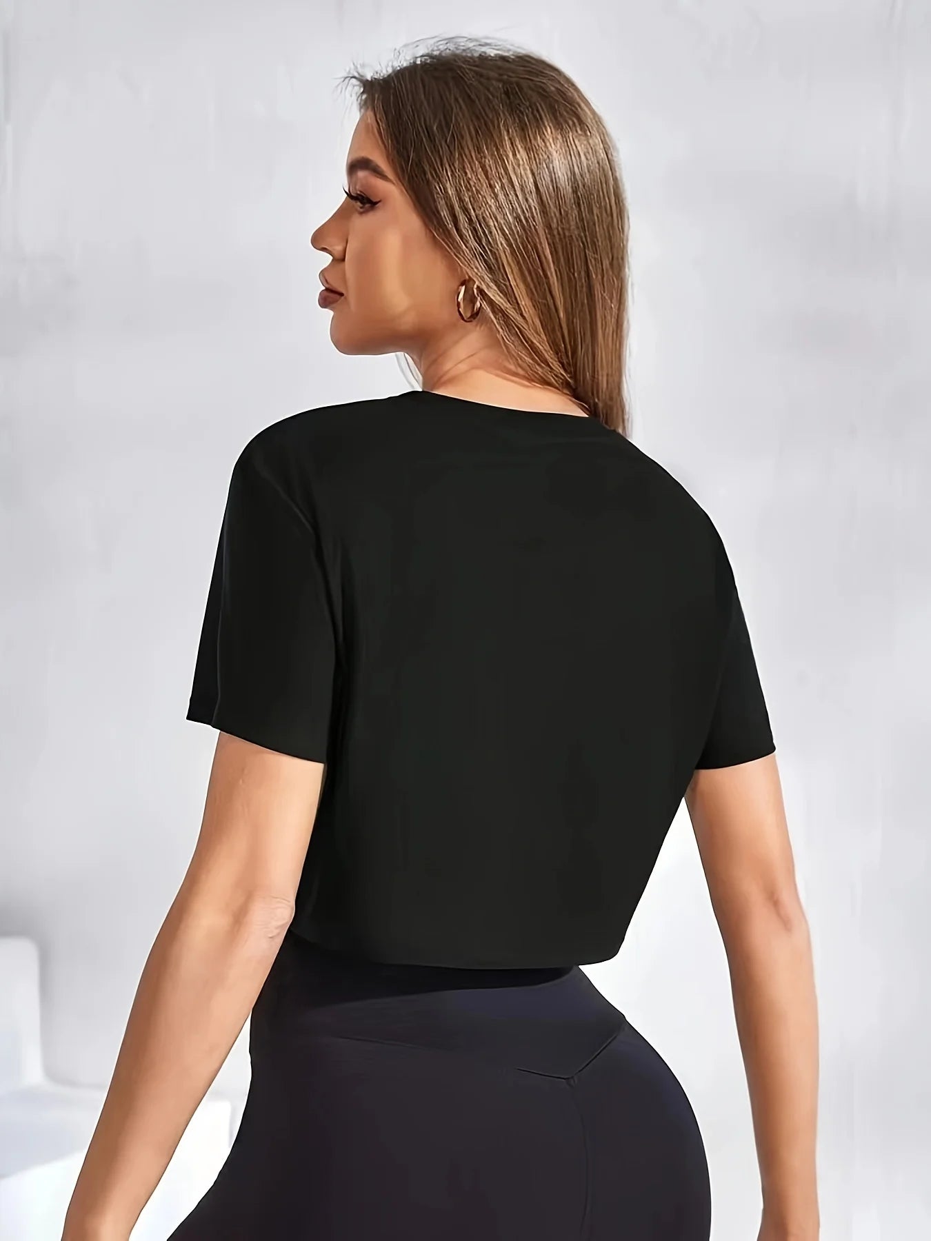 Women's Casual Printed Crop Top Athletic Style Short Sleeve Round Neck Gym T-Shirt for Workout & Fitness
