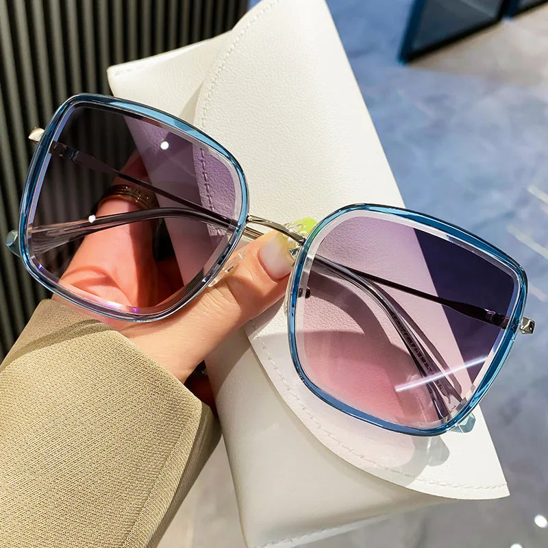 Fashion Square Sunglasses Women New Retro Decoration Glasses Men Leopard Blue Sun Glasses Gradient Shades UV400 Eyewear D 1PC